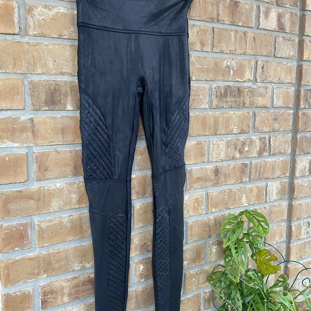 Spanx Faux Black Leather Moto Leggings, Small - Picture 10 of 10